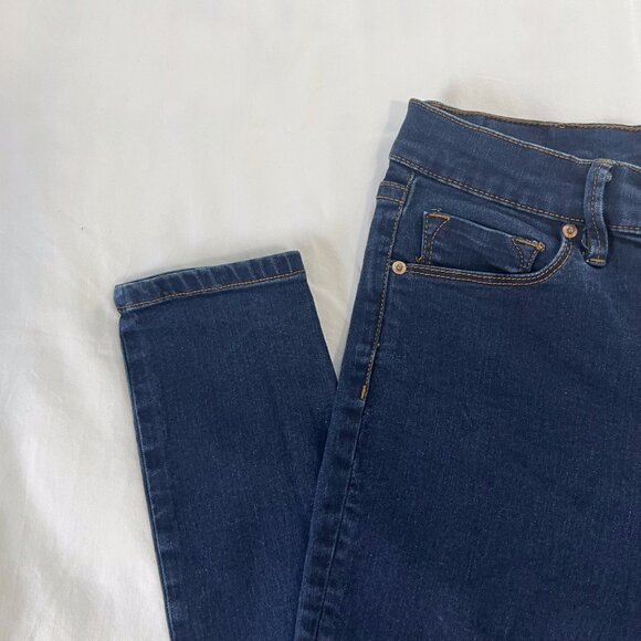 Urban Outfitters BDG Twig High Rise Dark Wash Denim Jeans | Size 27 - Picture 2 of 6